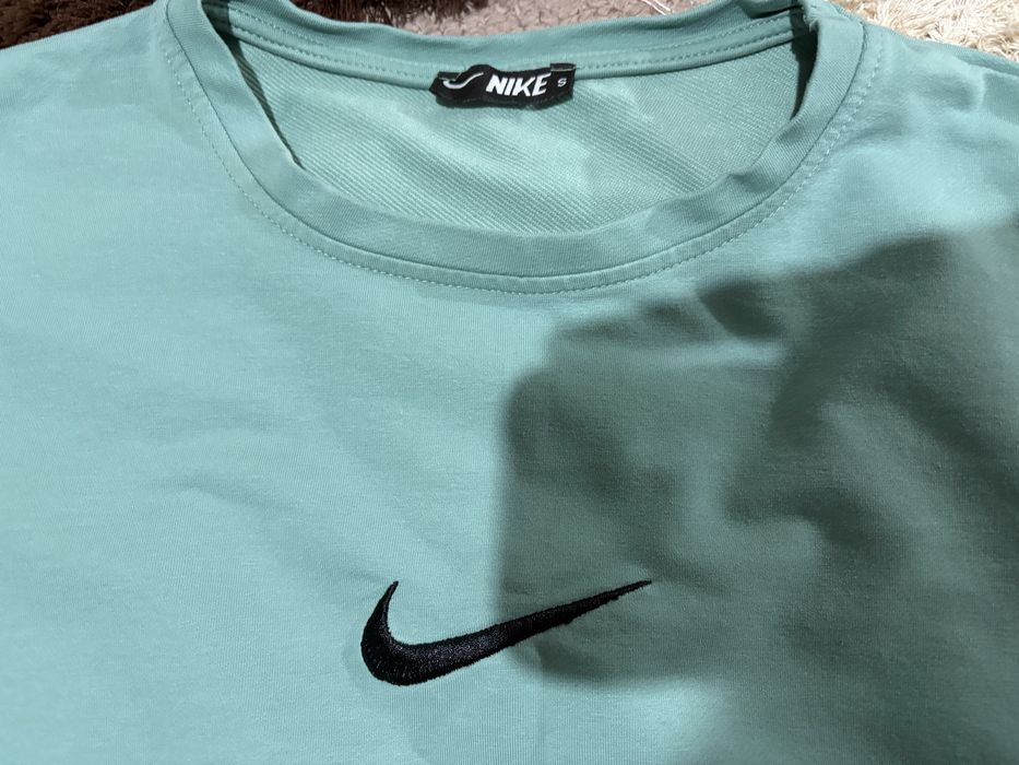 Tricou tip rochiță pentru fete, marimea S. Nike