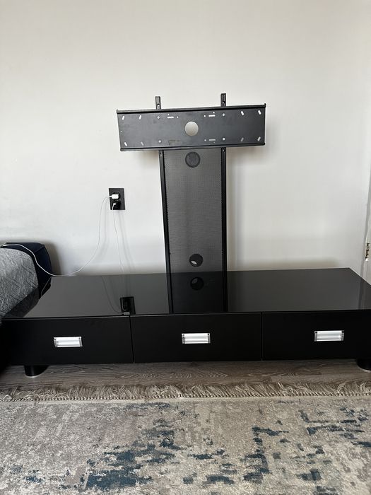 Тумба под телевизор