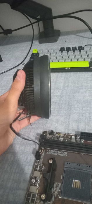 AMD 5 5600GT с кулером и материнкой