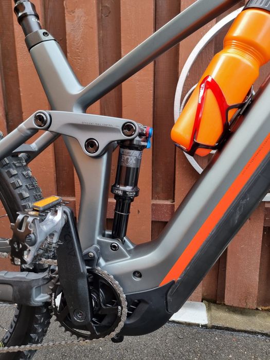 Vand E Bike CUBE Carbon