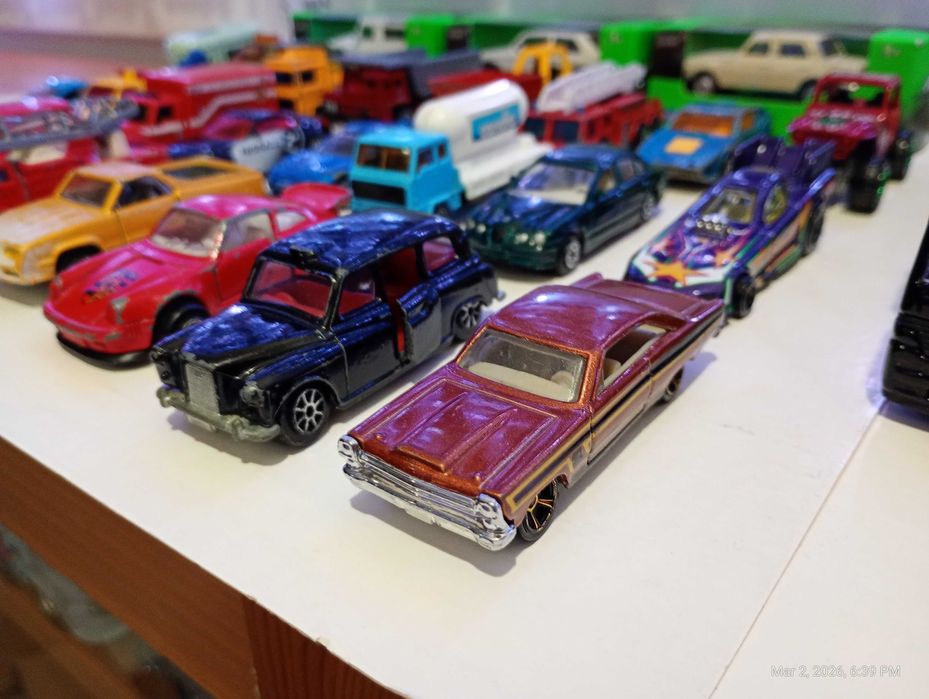 Метални колички Hot Wheels Matchbox Хот Уилс Мачбокс Welly Maisto