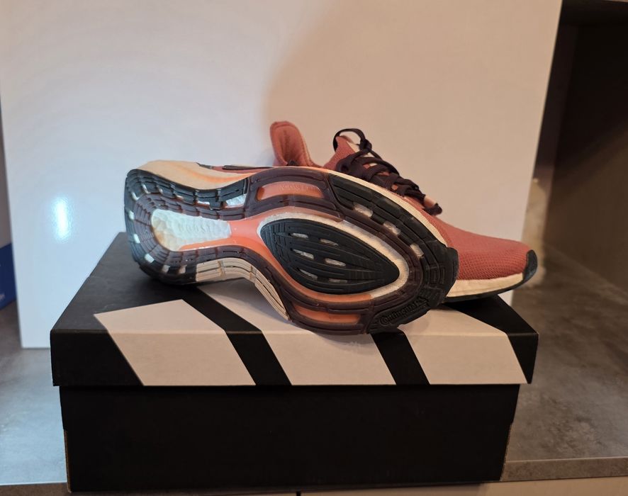 Adidas Ultraboost 22W размер 37 1/3