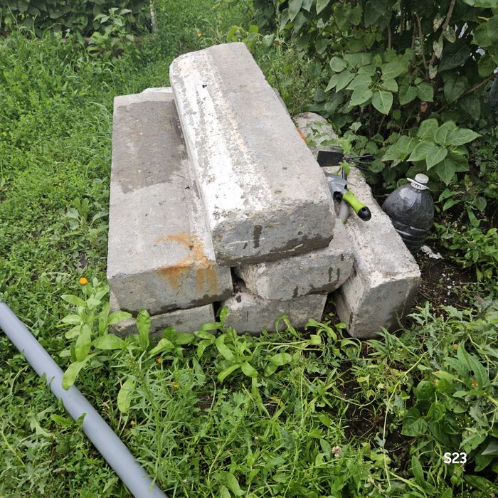 Бордюр дорожный метровый