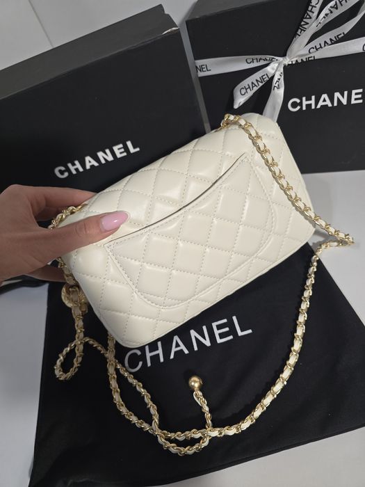 Налична чанта Chanel Flap Bag
