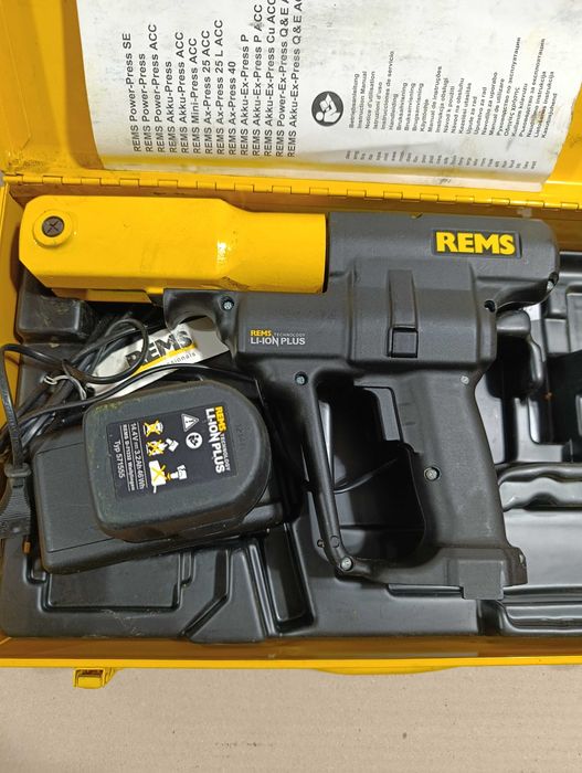 Presă de sertizat REMS Akku-Press ACC presă de sertizat pe acumulator – stare bună