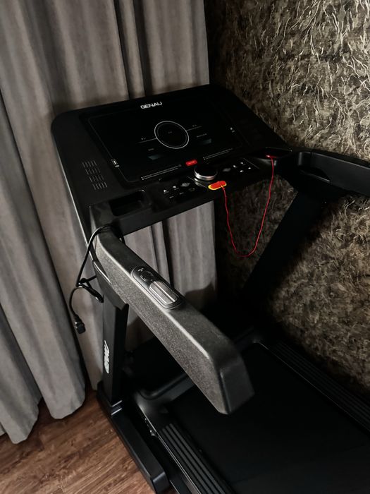 Беговая дорожка Genau