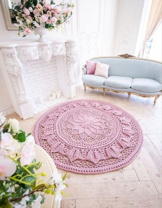 Круглый ковёр ручной работы