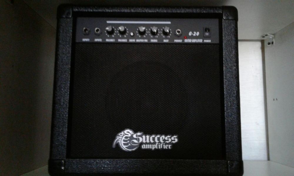 гитары в ассортименте