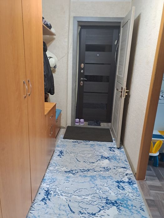 Продаётся  2 ух комнатная квартира