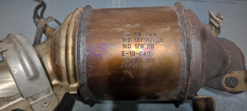 Catalizator volkswagen vw golf 6 variant 1.4 TSI CAXA cod 1K0131701DE