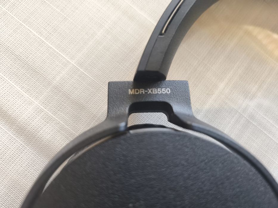 Слушалки SONY MDR-XB550