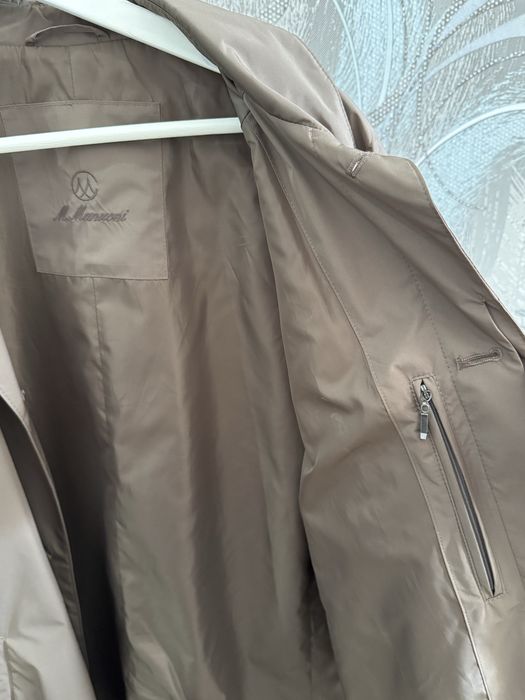 Плащ легкий размер M