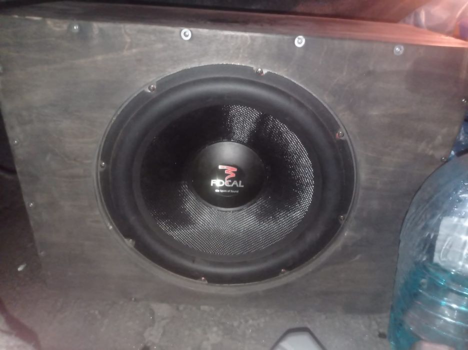 Продам Саб с усилителем