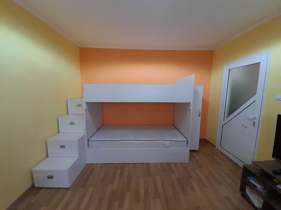 Детско двуетажно легло