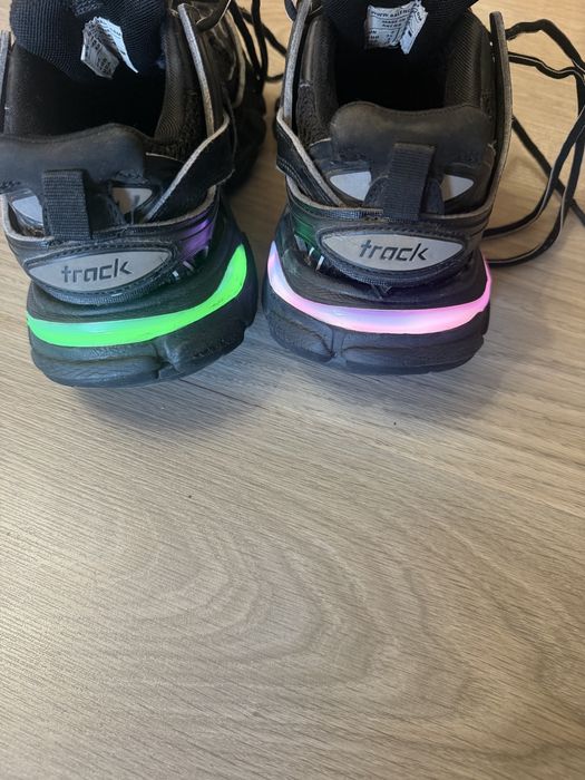 Balenciaga Track – Black.