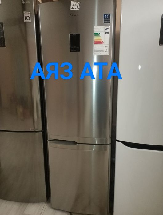 Холодильник Samsung
