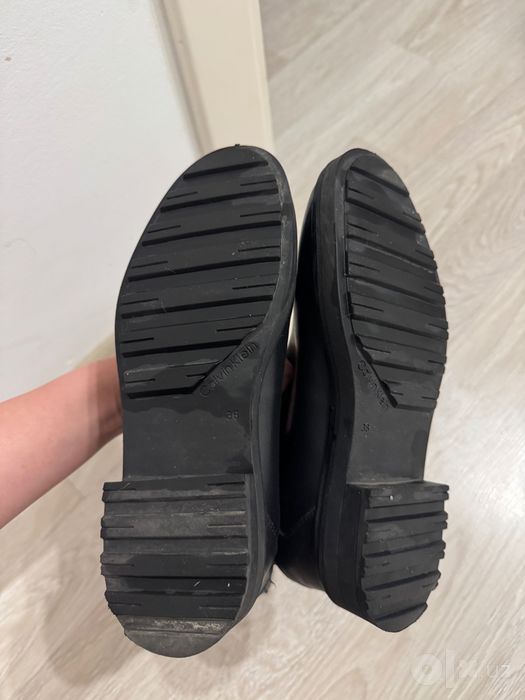 Кожаные сапоги Calvin Klein, размер 36