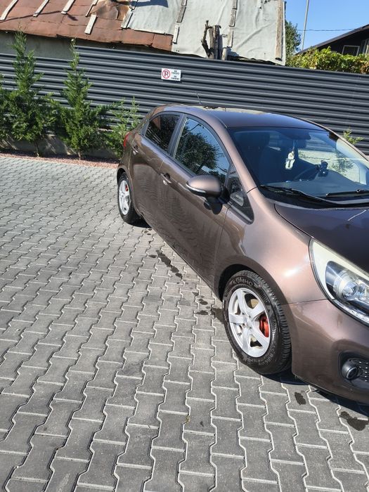 KIA Rio 2012 — imagine 2