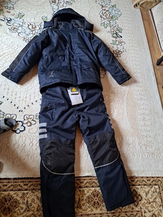 Спецодежда сатылады.