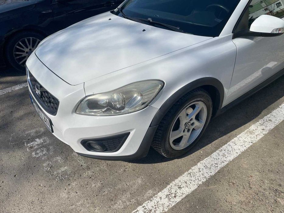Volvo C30 1.6 Diesel 109 CP • 2010 • Consum mic • Stare bună