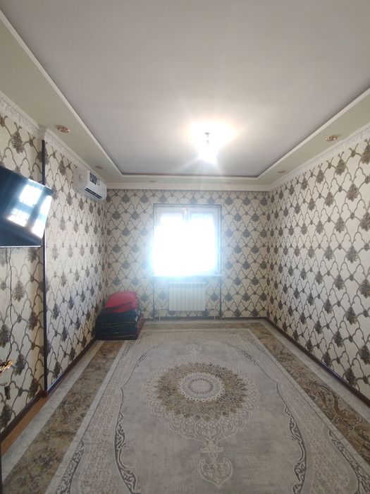 Sergeli metro oldida 2 xona kvartira