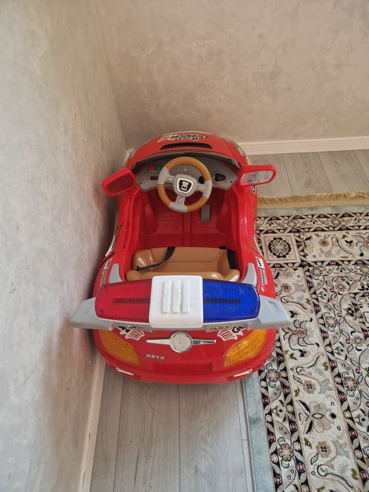 Электромобиль Машинка 3 штуки рабочие