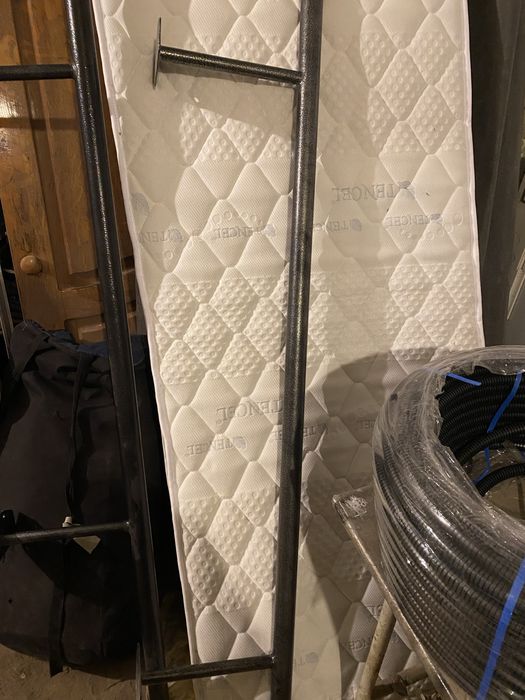 Продаю поручень металлический