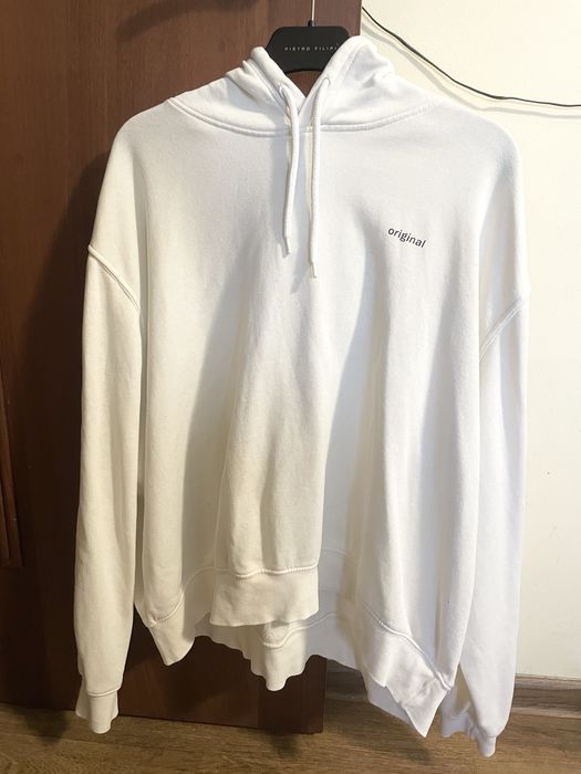 худи белое H&M.