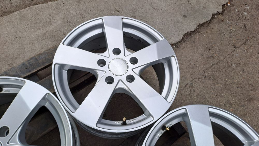 16" 5X120mm Dezent - BMW, 5х120мм за БМВ