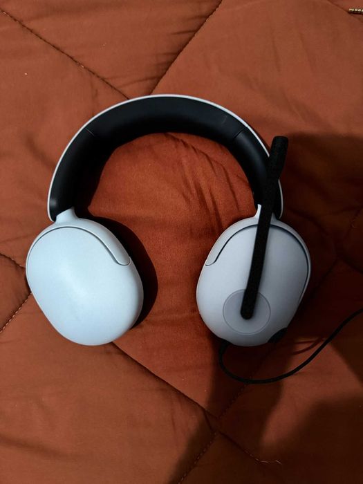 Vând căști gaming Sony INZONE H3 – sunet excelent, confort mare