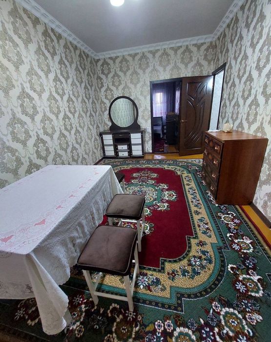 Мирабадский р-н Куйлюк Массив 2 2/4/4 чистая квартира 50м²