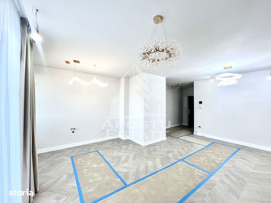 DE VÂNZARE Apartament 1 camera + balcon + gradina 24mp - Zona Aradului