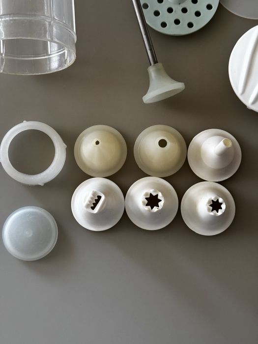 Сладкарски уред за шприцоване