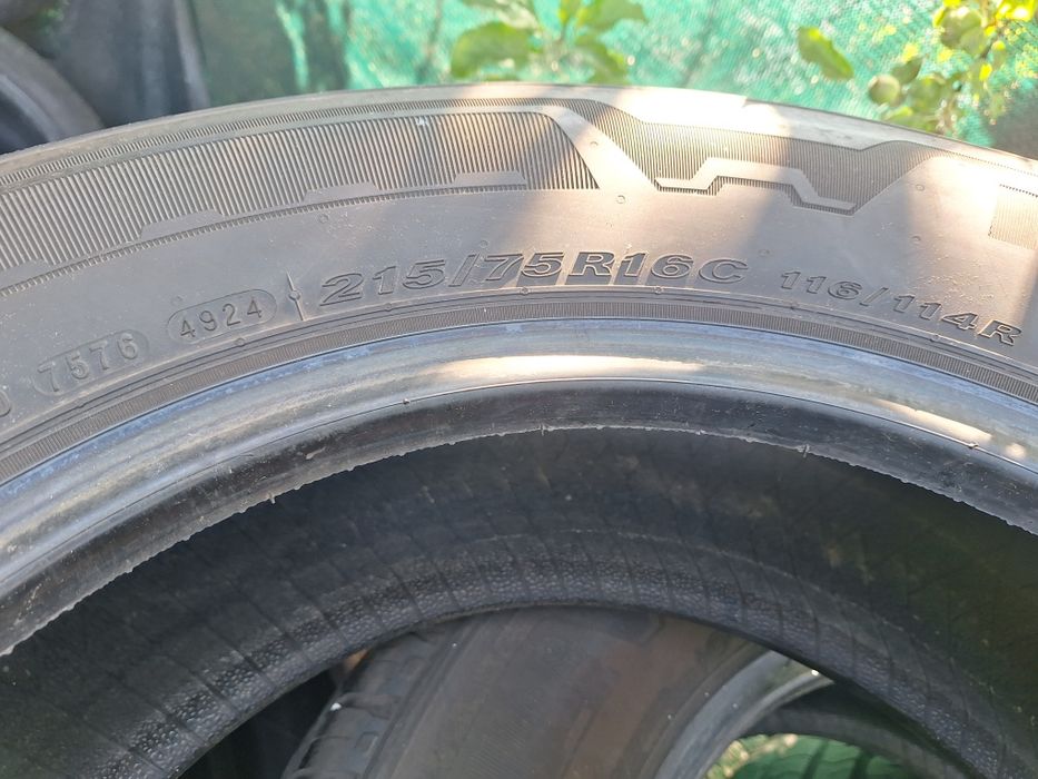 Anvelope Nexen 215/75/16C de vară 8buc aproape noi