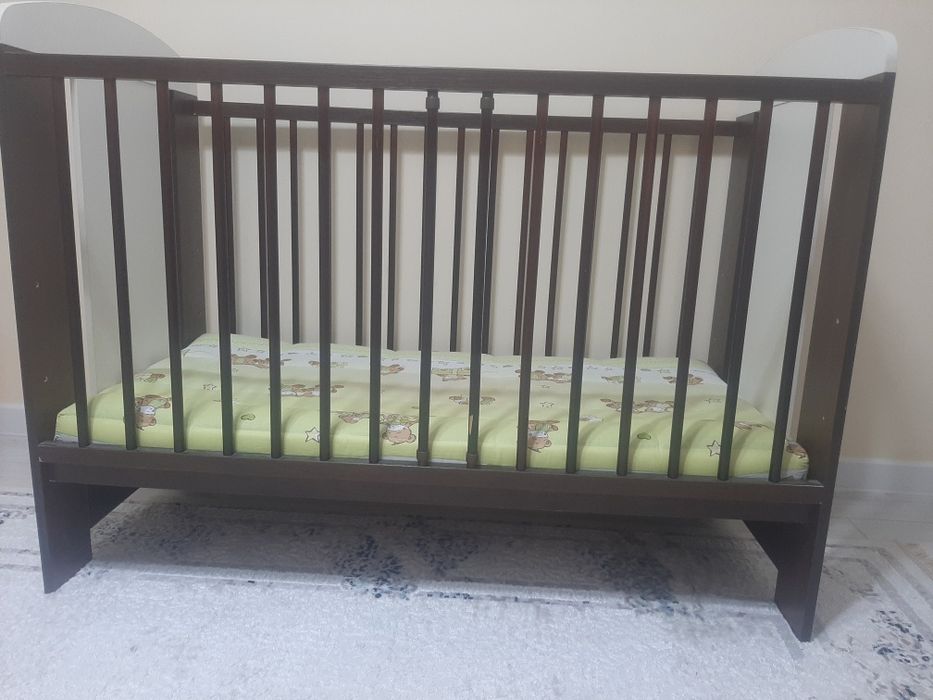 Кроватка детская