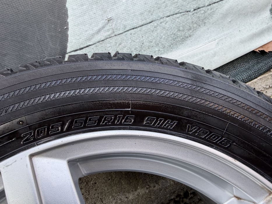 Set jante plus anvelope iarna yokohama /audi/skoda/ vw / passat/ golf