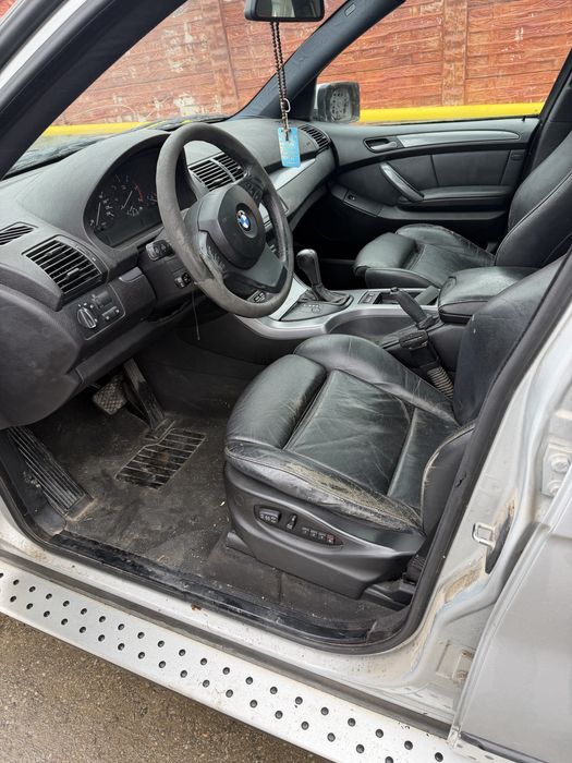 Vand sau schimb x5 3.0d 218hp