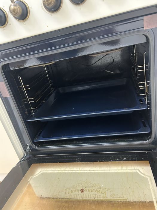 Продам газ плиту