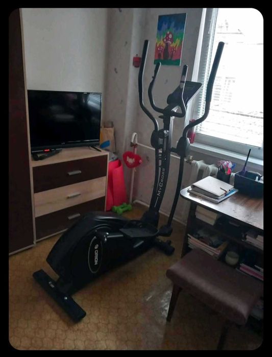 Продавам Кростренажор