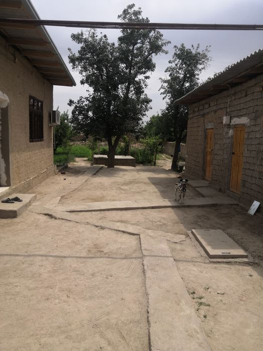 Batoshdan uy sotiladi