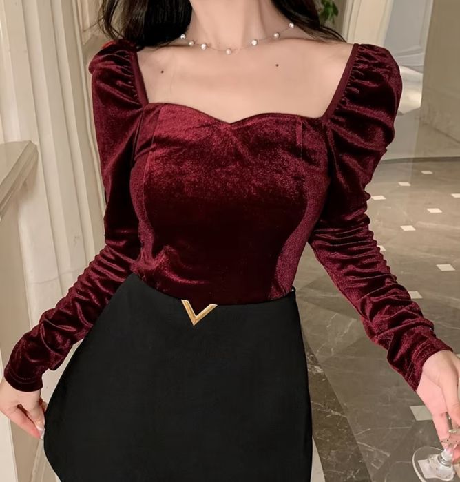 Блузка с пышными рукавами