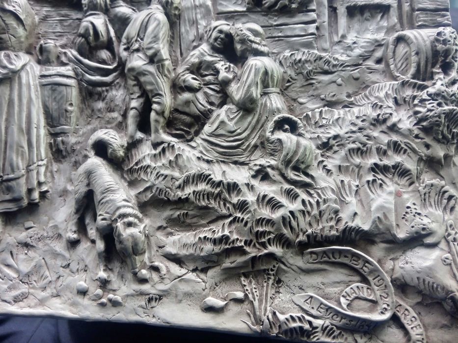 Скулптура/релефна картина