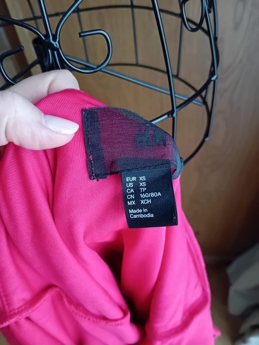 Rochie roz, H&M, impecabilă.
