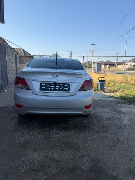 Hyundai акцент 2014