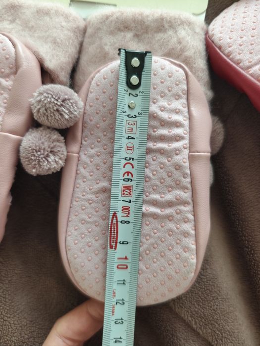 Лот детски пантоф-чорап,размер 19