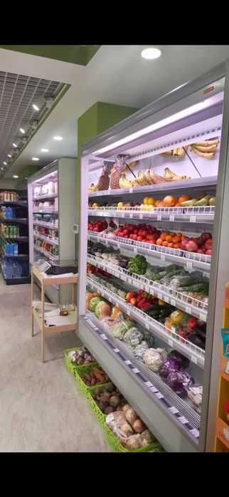 Холодильное оборудование для магазина