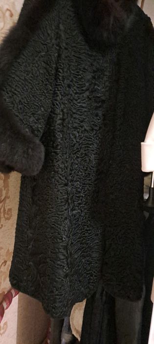 Шуба из каракульчи