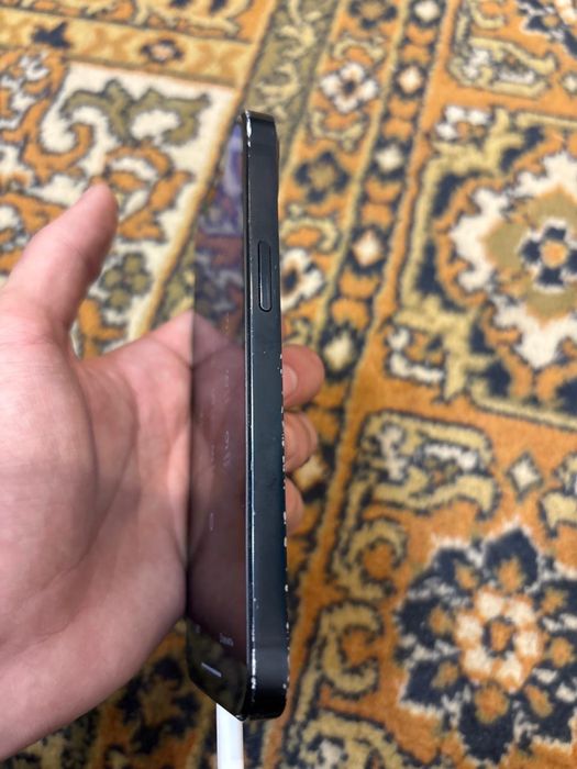 Продам айфон 13 midnight