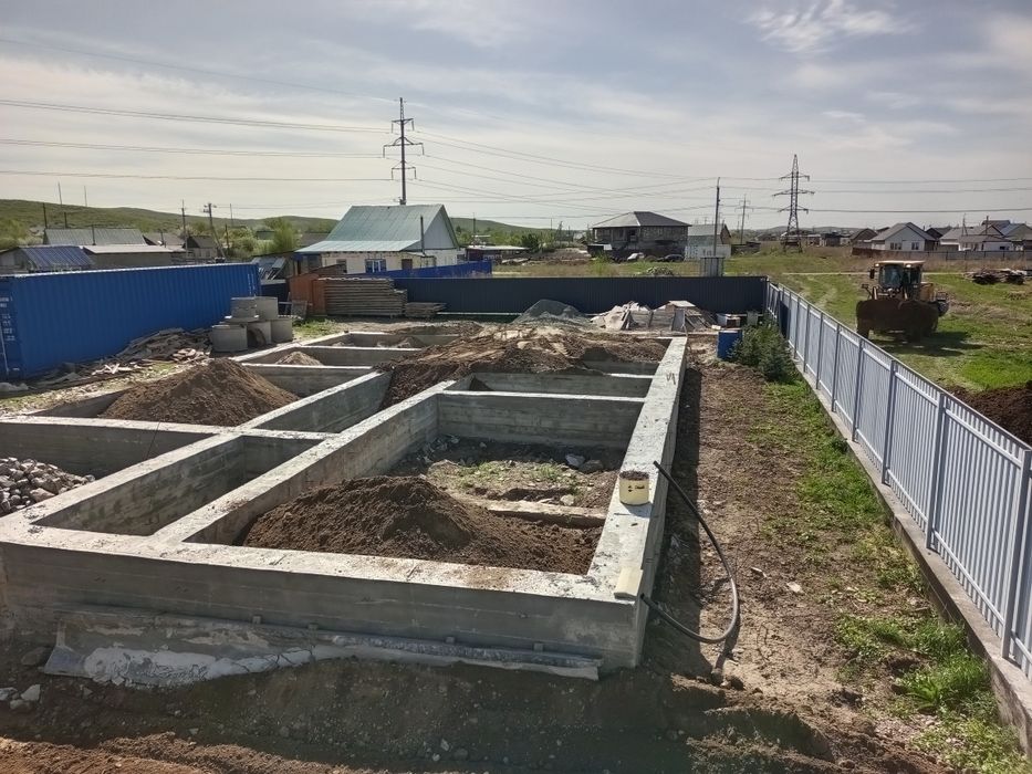 Продам два смежных участка