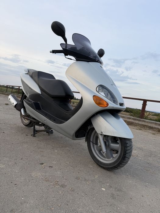 Yamaha majesty 125